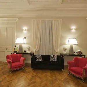 Palazzo Lombardo Bed and breakfast
